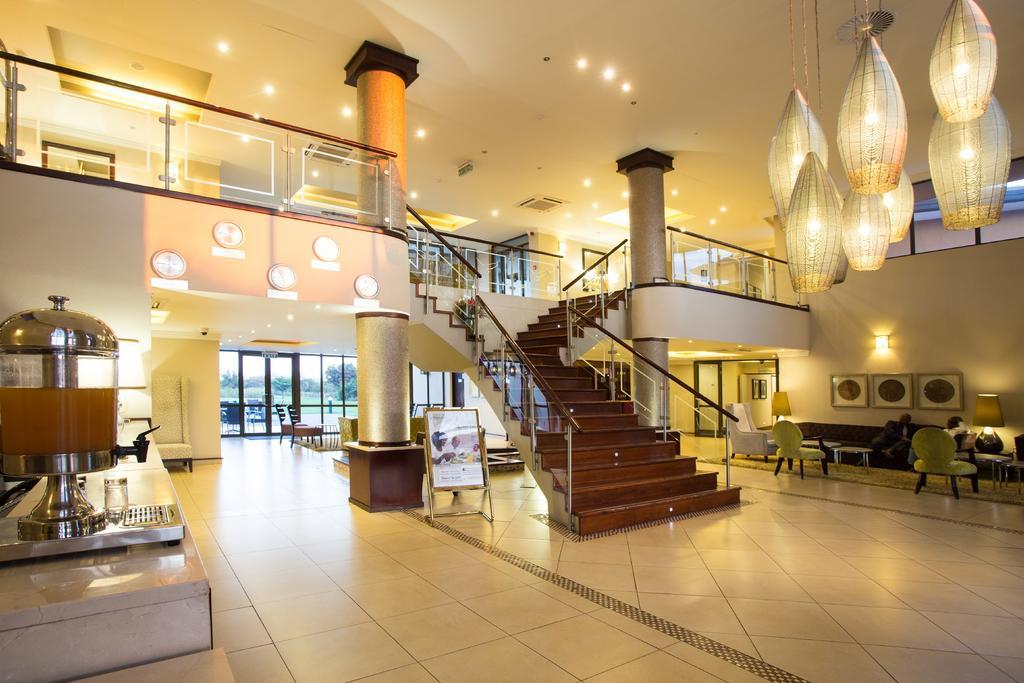 Phakalane Golf Estate Hotel Resort Gaborone Buitenkant foto