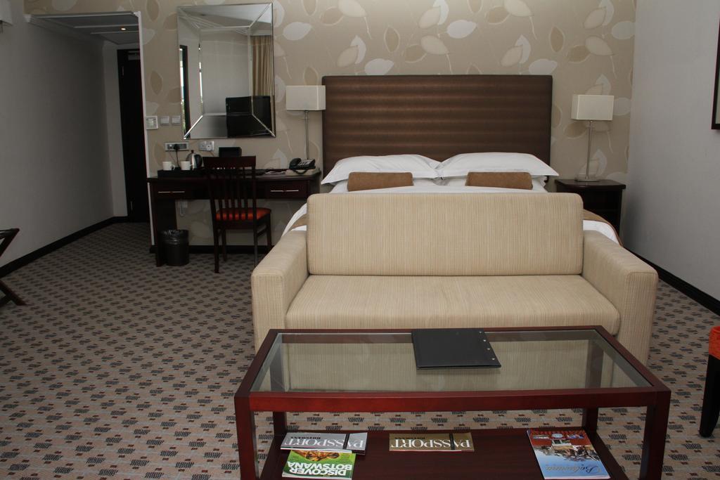 Phakalane Golf Estate Hotel Resort Gaborone Kamer foto