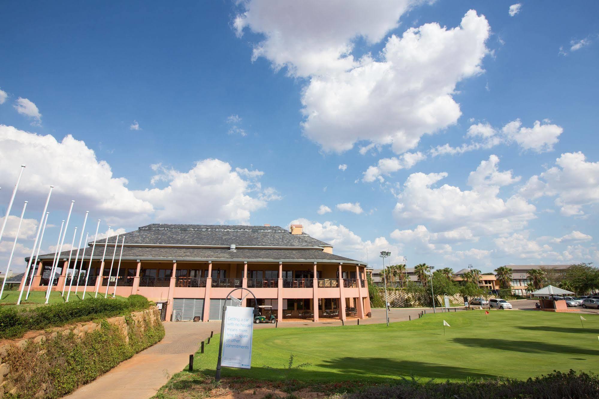 Phakalane Golf Estate Hotel Resort Gaborone Buitenkant foto