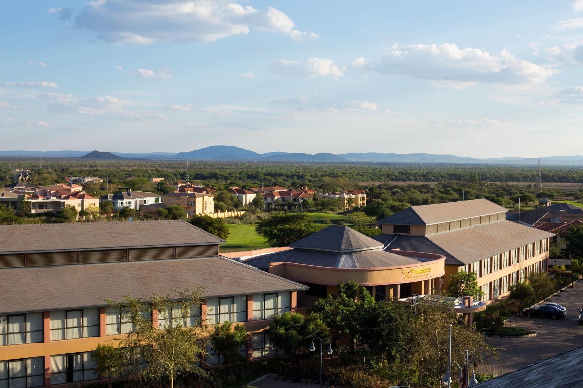 Phakalane Golf Estate Hotel Resort Gaborone Buitenkant foto